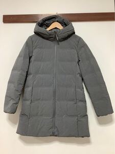 か1576 UNIQLO ユニクロ シームレスダウンショートコート ダウンコート S グレー レディース