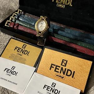 稼動品フェンディ FENDI カメレオンベルト チェンベゼル 腕時計 640L