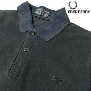 Lサイズ相当◆人気の黒【FRED PERRY】半袖ポロシャツ 同色ロゴ刺繍 オールブラック フレッドペリー 鹿の子 釦ロゴ刻印 美品◎