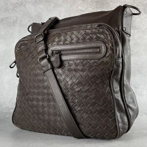 美品 ボッテガヴェネタ BOTTEGA VENETA メンズ ビジネス ショルダーバッグ イントレチャート 斜め掛け クロスボディ レザー 本革 ブラウン