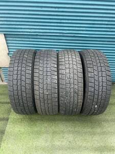 205/60R16 92Q DUNLOP スタッドレス　４本セット　2019年式　送料込みです。