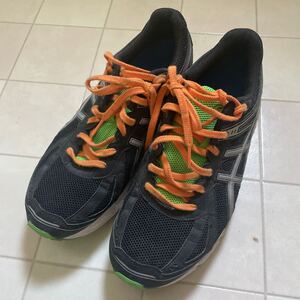 asics アシックス　28cm スニーカー