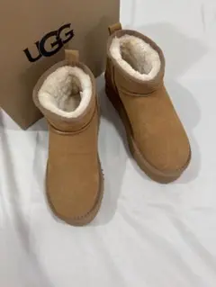 高級◆UGG CLASSIC ULTRA MINI PLATFORм воот