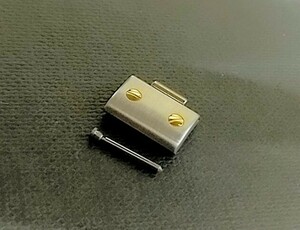 正規品 Cartier サントス オクタゴン SM コンビ ベルト ブレス 駒 ※1コマ ※約1ｃｍ幅 ※表面丸みを帯びた形状 ※画像8枚※ネジ式※その①