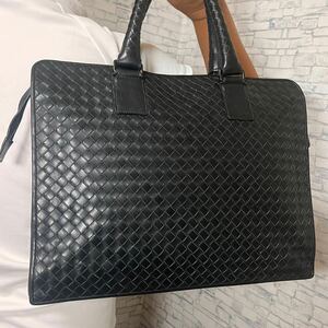 【美品】BOTTEGA VENETA ボッテガヴェネタ メンズ トートバッグ ビジネスバッグ 肩掛け イントレチャート レザー A4◎ 大容量 ブラック 黒