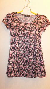 ★CECIL Mc BEE★ Ladies Dress セシルマクビーレディーストップス　サイズS程度　　USED IN JAPAN　花柄