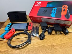 【送料無料】　中古品 Nintendo Switch 本体 ネオンブルー ネオンレッド