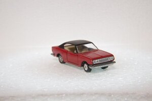 トミカ （黒箱）日本製　当時もの　No.2　コロナ　マークⅡ1800ＨＴ　ＳＬ　 tomica ミニカー