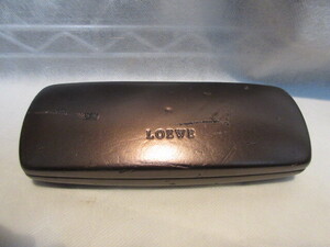 LOEWE めがねケ－ス付き MOD LOEWE 024J COL 300 135 TITANIUM製 MADE IN JAPAN未使用 ケ－ス経年変化有LOEWE大好きな方へお譲りしたい