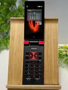 4Gケータイ ガラケー ガラホ au SHARP AQUOS SHF31 赤 シャープ 携帯電話 本体 4G LTEに対応したAndroid携帯電話 A5956