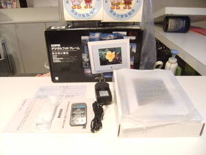 超美品★SUNPAK DIGITAL PHOTO FRAME / SPDPF-5.6 サンパック デジタルフォトフレーム★写真 記念 画像 各種記録メディア対応 リモコン操作