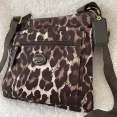 【美品】coach ショルダーバッグ ヒョウ柄 斜め掛け