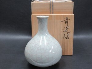 D3691 渡部秋彦 青瓷 砧 花入 花生 氷裂青磁 花瓶 共箱