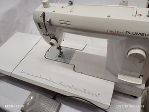 職業用 ミシン　SINGER シンガー 103SF PLUMEUX 　専用テーブル、フットコントローラー付 通電確認、現状品、ジャンクで