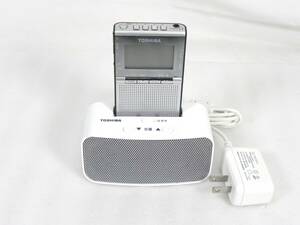 [R2076]東芝/TOSHIBA ポケットラジオ AM/FM TY-SPR7 充電台付