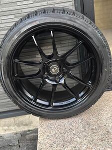 ENKEI エンケイパフォーマンスライン PF01 8.5J x 18インチ +48 PCD114.3 5穴 【スタンドレスタイヤ付きホイール4本セット】タイヤバリ山