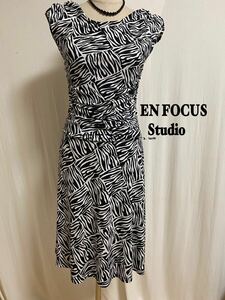 En Focus Studio ニットジャージ　ワンピース　ノースリーブ ストレッチ モノトーン　　ひざ丈