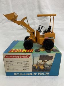 KOMATSU コマツ ミニホイールローダ WA30 スケールモデル 1/25 aeo7031