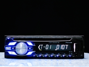 カーオーディオ カロッツェリア DEH-470 CD-R/MP3/WMA/AUX/USB対応 管理記号19g5 送料無料 送料込み 早い者勝ち