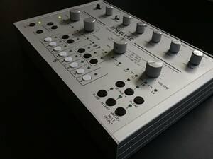 ACIDLAB Bassline 美品 稼動品　取扱説明書3種　保証期限過ぎ保証書　アダプター付属　検索　doepfer TB303 