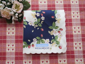 ★★即決★ WEDGWOOD　ウェッジウッド　ハンカチ　ワイルドストロベリー　白×紺　送料￥110～