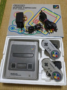 スーパーファミコン　本体　箱あり