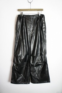 美品 ONE fifthワンフィフス BLACK FAKE LEATHER フェイクレザー ミリタリー パンツ ブラック黒907O★2