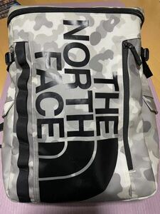 ノースフェイス THE NORTH FACE リュック ヒューズボックス バックパック 中古美品