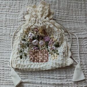 レース編み 刺繍 巾着袋 バラ 薔薇小物 
