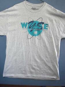 ⑥ USA古着 サイズXL 前ロゴプリント WYSE グレー色半袖Tシャツ