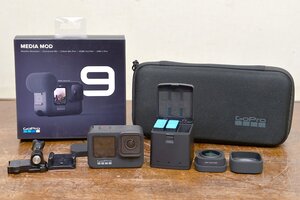 GoPro HERO9 本体＋Max Lens Mod 超広角レンズ付き 保護スリーブ バッテリーなど付属品付き