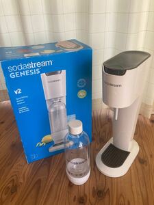 中古 sodastream ソーダストリーム GENESIS ソーダストリームジェネシス ホワイト 炭酸水メーカー　V2