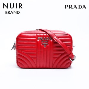 プラダ PRADA ショルダーバッグ ディアグラム カメラバッグ シルバー金具 レッド