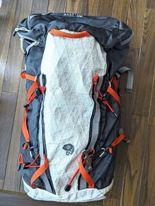 マウンテンハードウエア MOUNTAIN HARDWEAR 超軽量ザック サミットロケット30 アルパインザック アイスクライミング、ロッククライミング