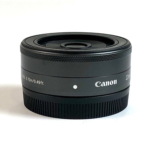 キヤノン Canon EF-M 22mm F2 STM ブラック 一眼カメラ用レンズ（オートフォーカス） 【中古】