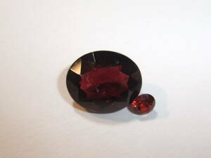 大粒ルース高品質!ガーネットgarnet 6.9ct 宝飾品外し石カット石　8　カラーストーン!天然石色々まとめてたくさん大量同梱可能　324-5