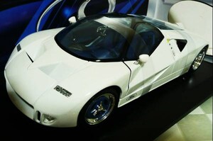 ■MAISTO 1/18 FORD GT90 WHITE■フォード　