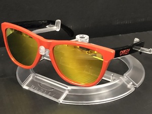 ★25%OFF★ OAKLEY オークリー サングラス 【Frogskins】 HERITAGE RED/ FIRE IRIDIUM 009013-34 【送料無料※沖縄離島は除く】