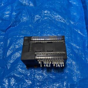 Omron PLC シーケンサ　CP1E-N40DT1-D (A)