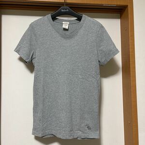 Abercrombie&Fitch VネックTシャツ S