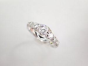 美品 ミキモト Pt900 ダイヤ計0.33ct デザイン リング 指輪