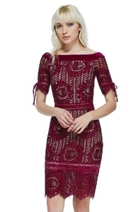 TADASHI SHOJI　タダシショージ　BURGUNDY　ワンピース　「０ 」/ ５－７号程度