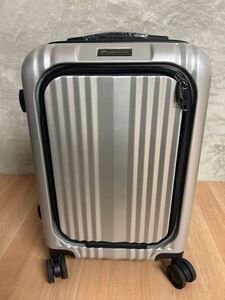 【新品未使用】Lishon Light シルバー キャリーケース　旅行日数目安：1〜2泊 38L TSAロック搭載