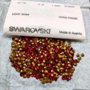 ☆ほぼ未使用 SWAROVSKI スワロフスキー ヴィンテージ ルース 1100 22SS 5gross Light Siam ライトシャム 裸石 グルーデコ R-224