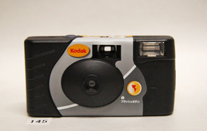 ｗ１４５・写ルンです・銀色　(Kodak・８００)　電池フィルム抜き済品　定形外便発送可