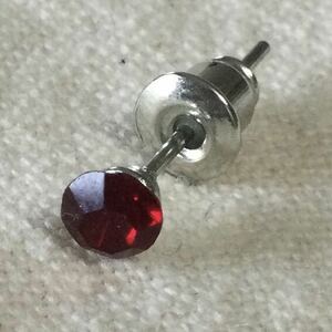 送料無料 新品 ステンレス ジルコニア ピアス 3.8mm 1個 片耳