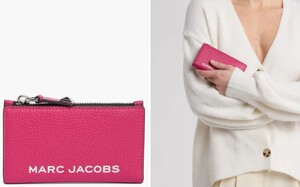 2025春夏最新　直営　MARC JACOBS Medium Flat Wallet　LAから最新本物をお届け！