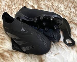 《激レア即決/トップモデル/大人規格/紐なしモデル》adidas プレデター ELITE LL FG22.5cm《黒黒》