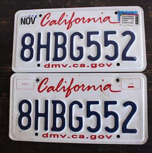 【送料無料】2枚セット! * カリフォルニア ナンバープレート 2013年以降 ライセンスプレート カープレート CALIFORNIA 「8HBG552」 228
