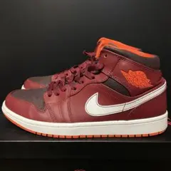 NIKE AIR JORDAN 1 MID BURGUNDY